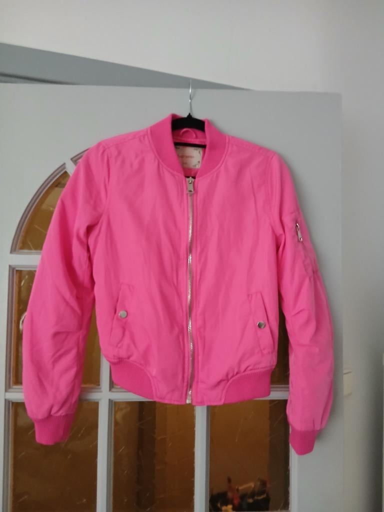 Jas Kort, kleur Rose Maat S, Ophalen of Verzenden, Zo goed als nieuw, Roze