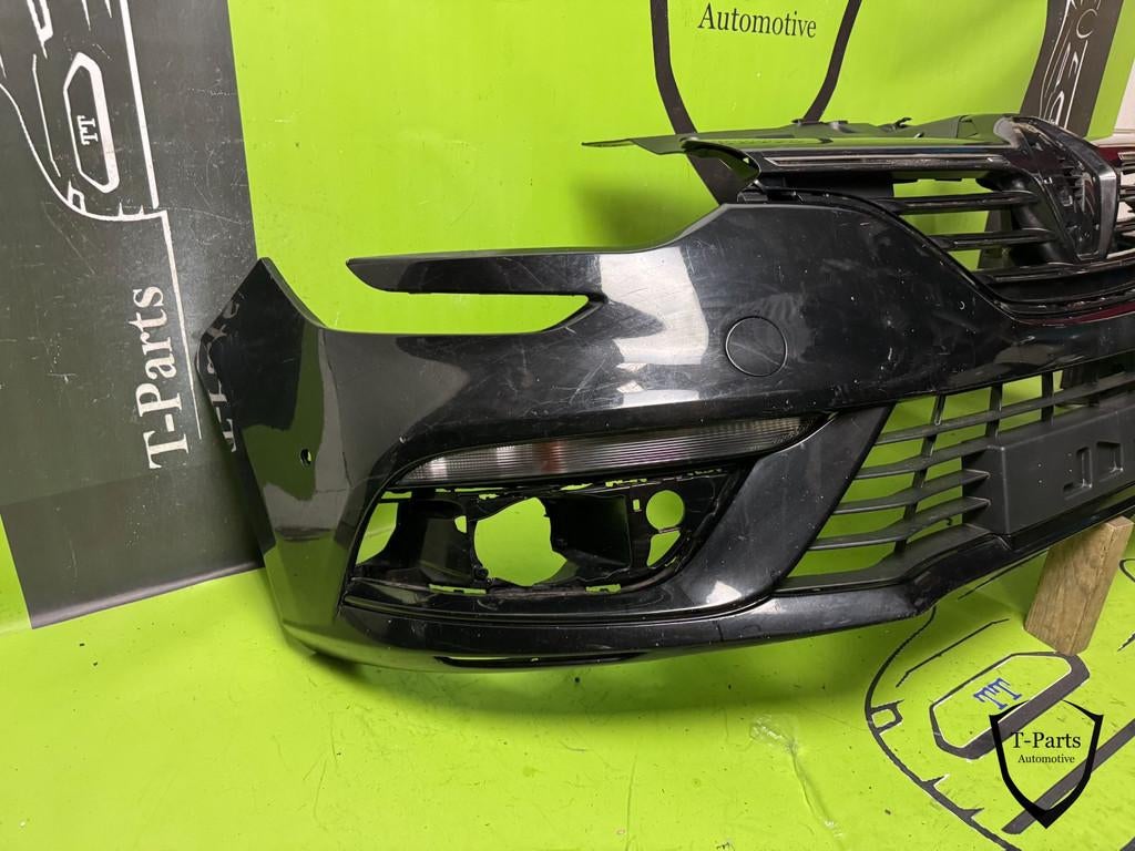 renault megane 4 voorbumper bumper, Renault Group, Gebruikt, Contact.group@renault.com, Renault