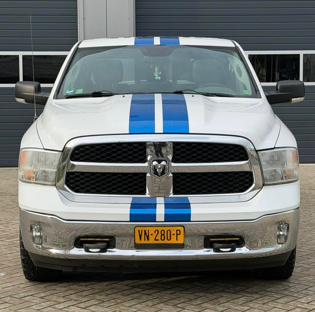 DODGE RAM 1500 SLT 3.6 V6 310PK TOPSTAAT BJ2015 BTW AUTO‼️, Auto's, Automaat, Euro 5, Stof, Wit