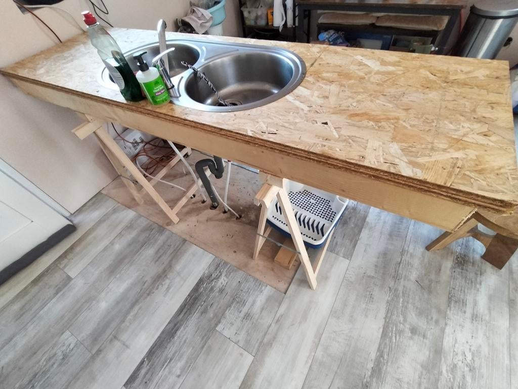 Afwaseiland noodkeuken met dubbele wasbak en kraan, Ophalen