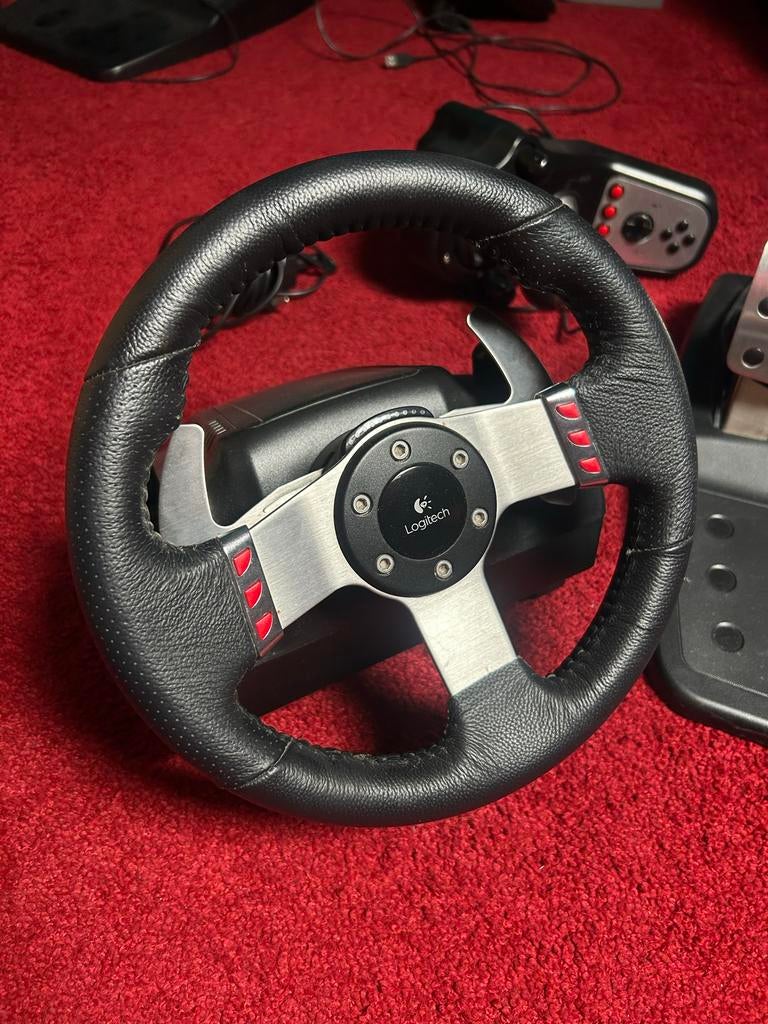 Logitech G27 simrace stuur, Gebruikt, 1 speler, Racen en Vliegen, Ophalen of Verzenden
