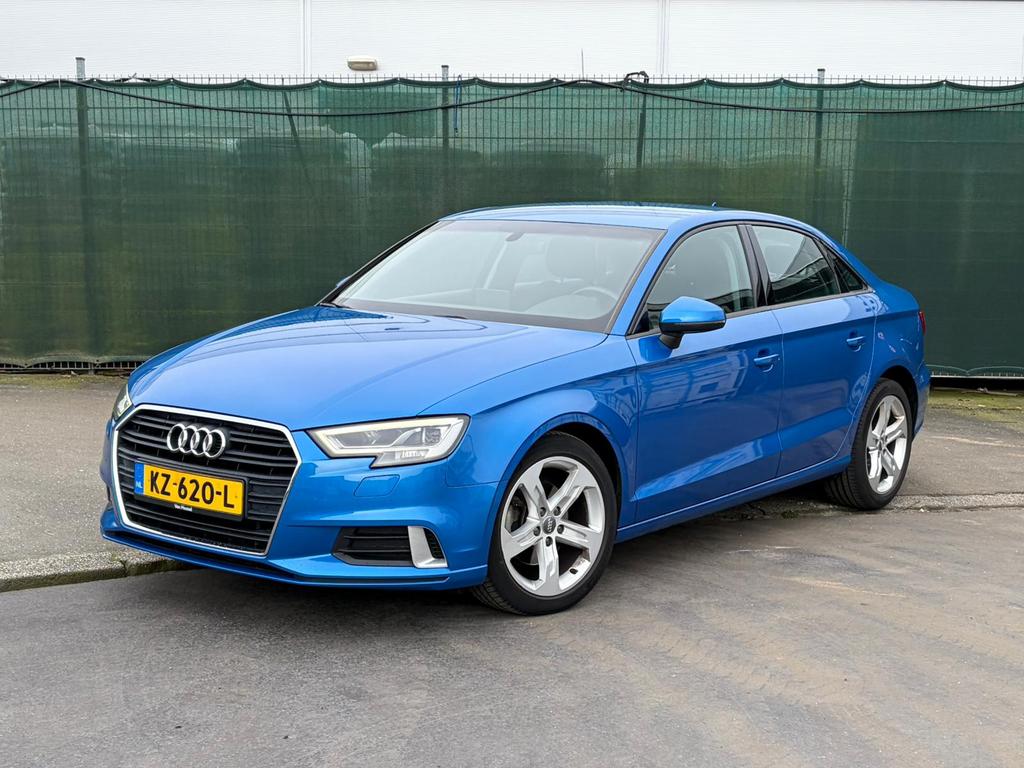Audi A3 1.0TFSI 85KW Sedan 2017 Blauw, Auto's, Blauw, Origineel Nederlands, 1180 kg, 115 pk