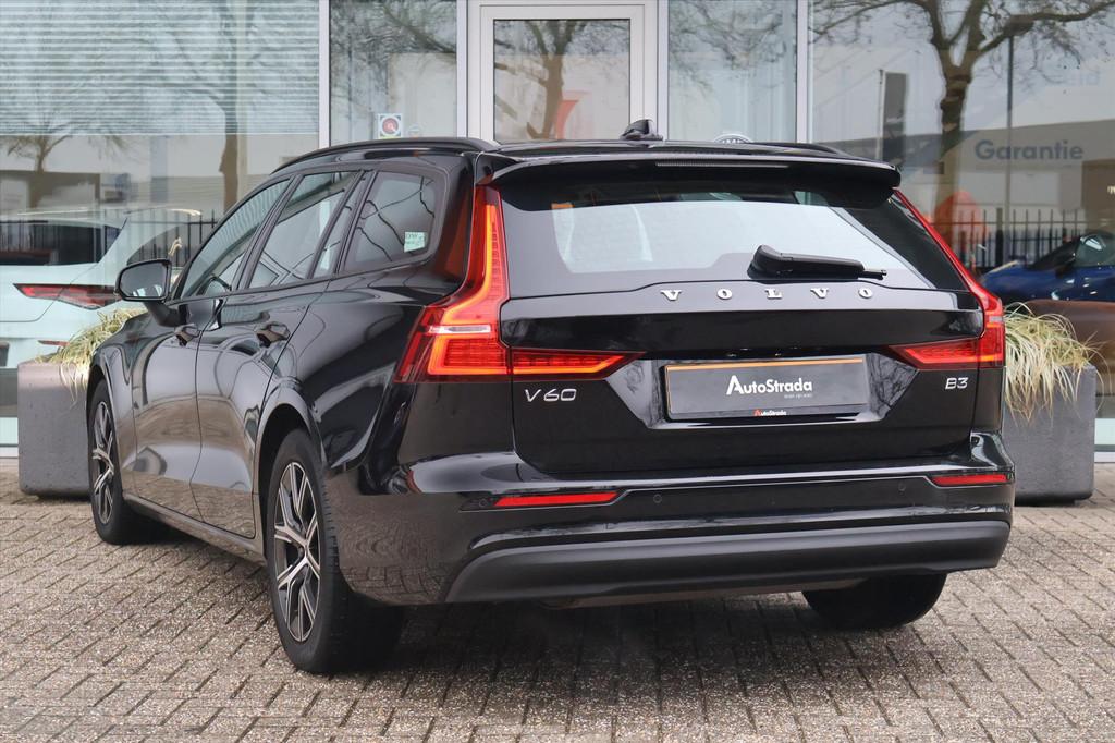 Volvo V60 B3 Essential 163pk | LED | Cruise | Climate | Navi, Stof, 4 cilinders, 1634 kg, Origineel Nederlands
