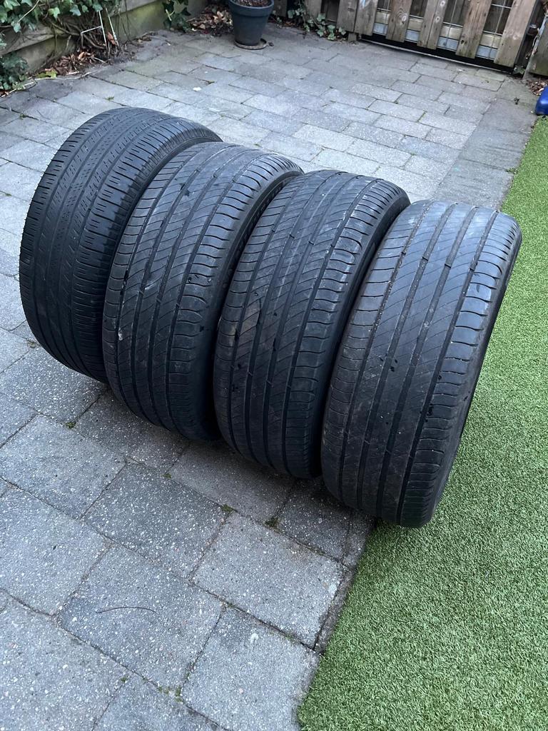 4 Michelin banden 225/55 R18, Ophalen
