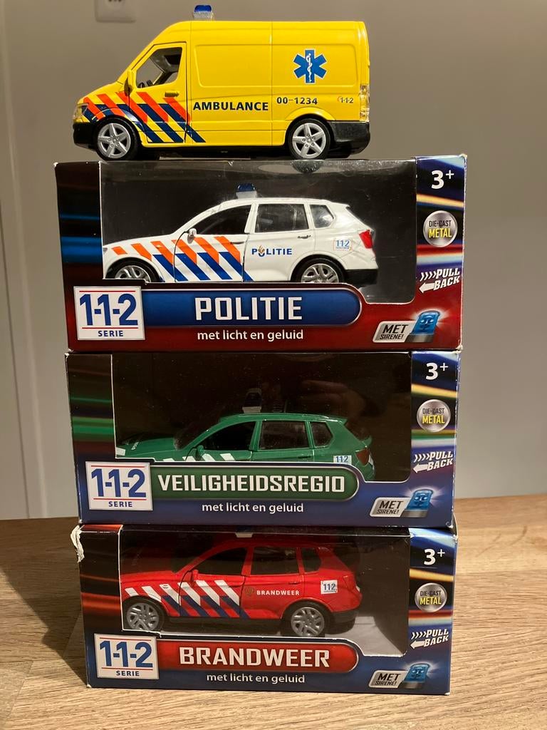 112 pull back auto’s met licht en geluid zgan, Ophalen of Verzenden, Zo goed als nieuw