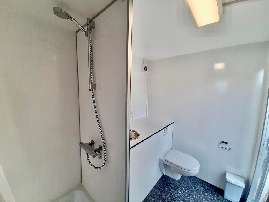 Te huur complete mobiele badkamer nood douchewagen, Info@vanderheijdenverhuur.nl, Van der Heijden Verhuur, Ophalen of Verzenden
