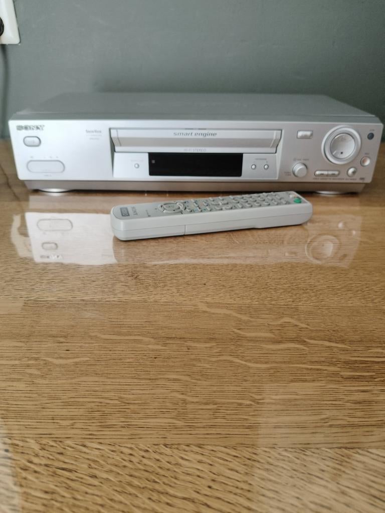 Sony SLV-SE820 HiFi VHS, Ophalen