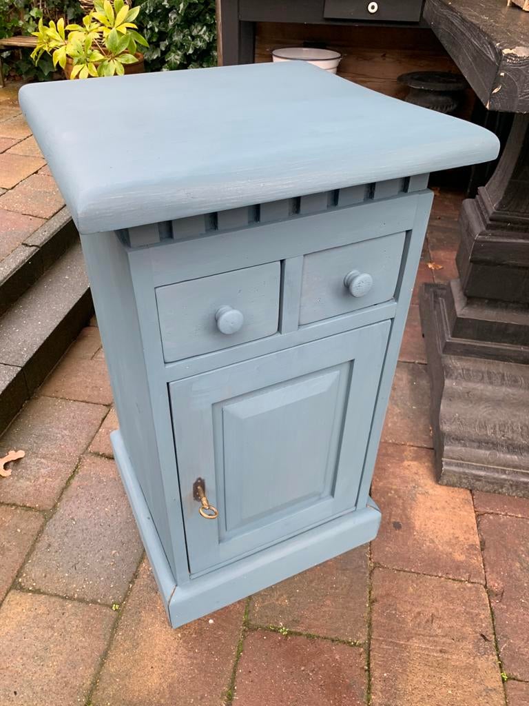 Grenen halkastje in deens blauw, Ophalen