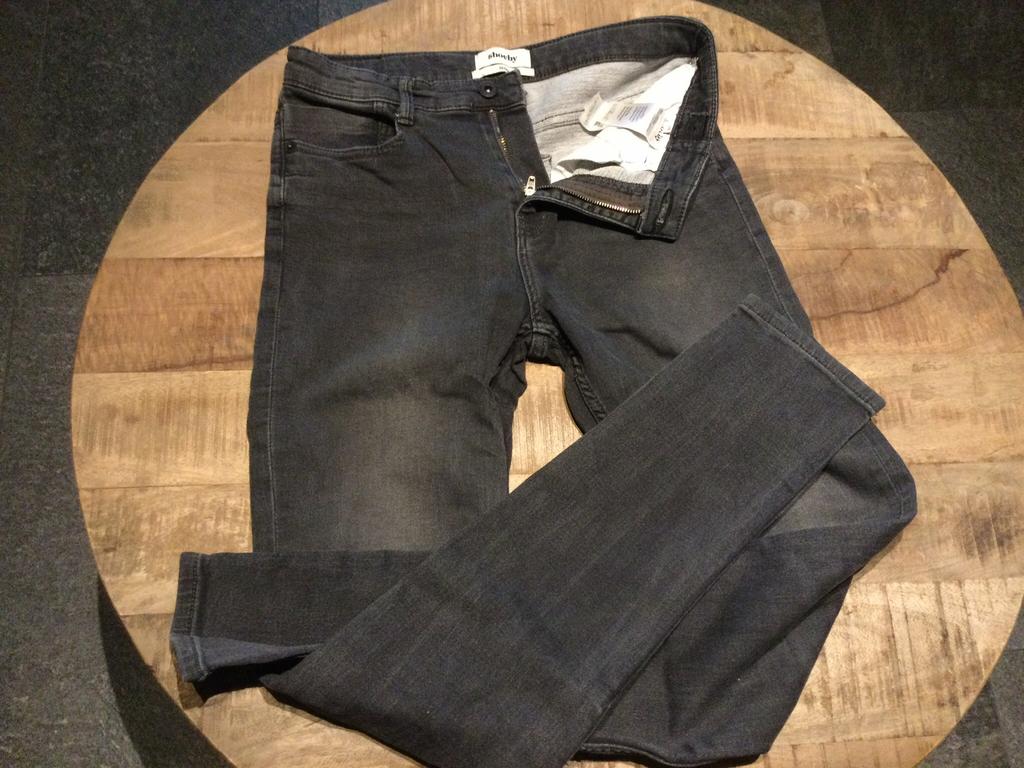 Spijkerbroeken 176, Ophalen of Verzenden, Nieuw