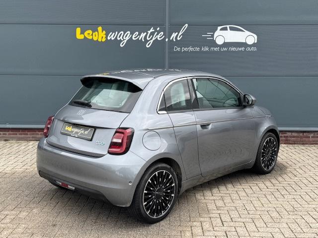 Fiat 500 e 3+1 La Prima *extra deur *keyless *camera *leder, Gebruikt, 118 pk, 4 stoelen, Leder