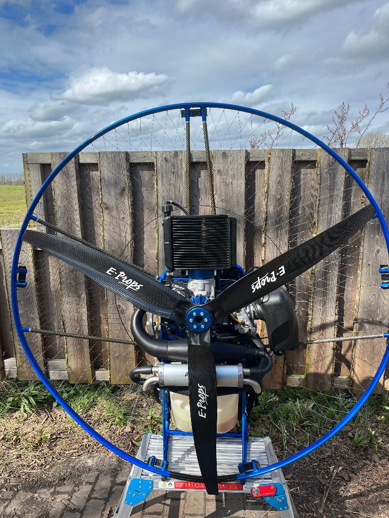 paramotor    power2fly rs sky boxer220s, Ophalen, Zo goed als nieuw, Paramotor