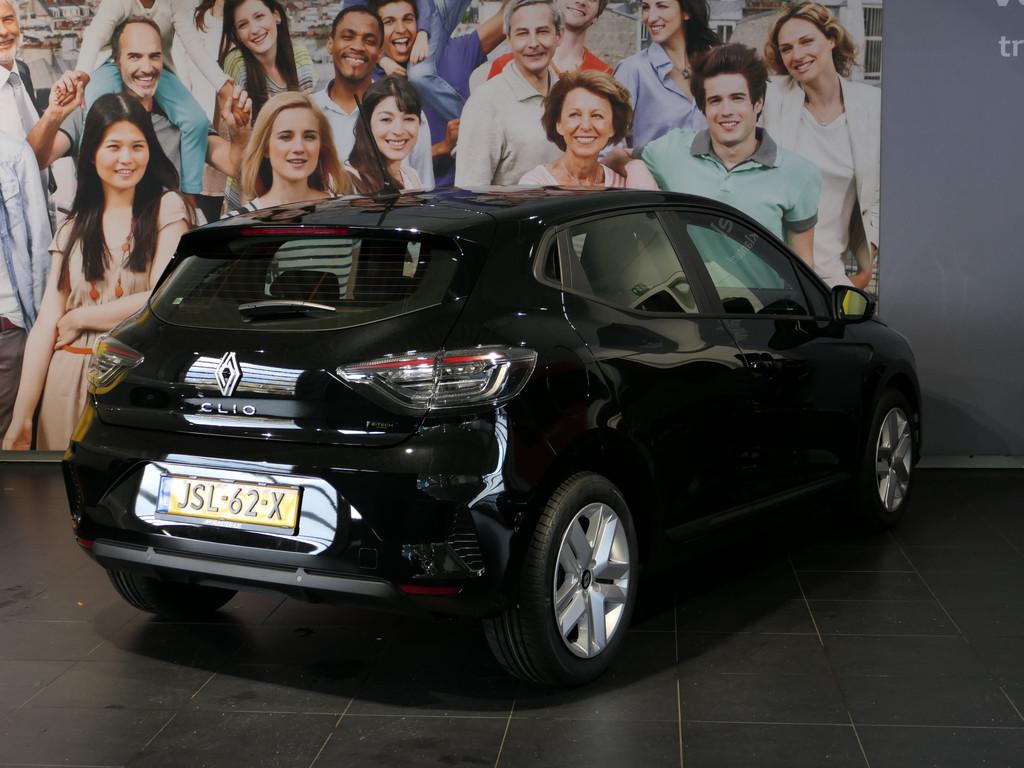 Renault Clio 1.6 E-Tech Full Hybrid 145 evolution - NIEUW! -, Stof, Gebruikt, Zwart, Hybride Elektrisch/Benzine