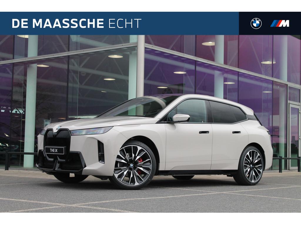 BMW iX xDrive60 M Sport / Panoramadak Sky Lounge / Trekhaak, IX, Leder, 2480 kg, SUV of Terreinwagen