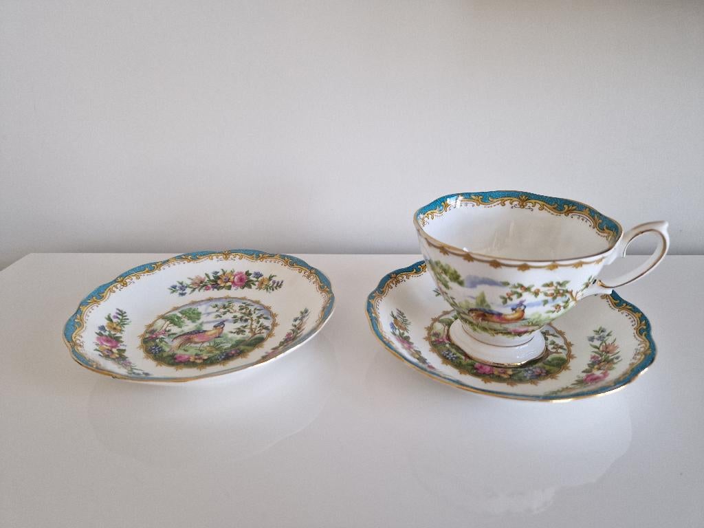 Royal Albert Bone China England Chelsea Bird, Ophalen of Verzenden