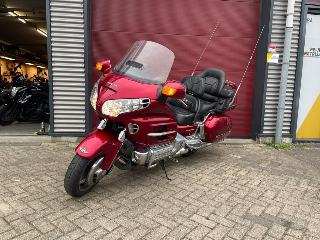 Honda GL 1800 GL1800 Gold Wing Dual C-ABS Deluxe - foto 2