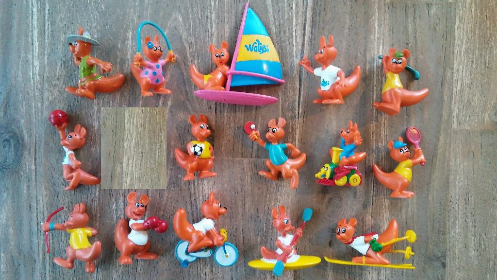 Walibi pretpark kangoeroe park figuren set pvc kangoeroes, Ophalen of Verzenden, Overige figuren, Gebruikt, Beeldje of Figuurtje