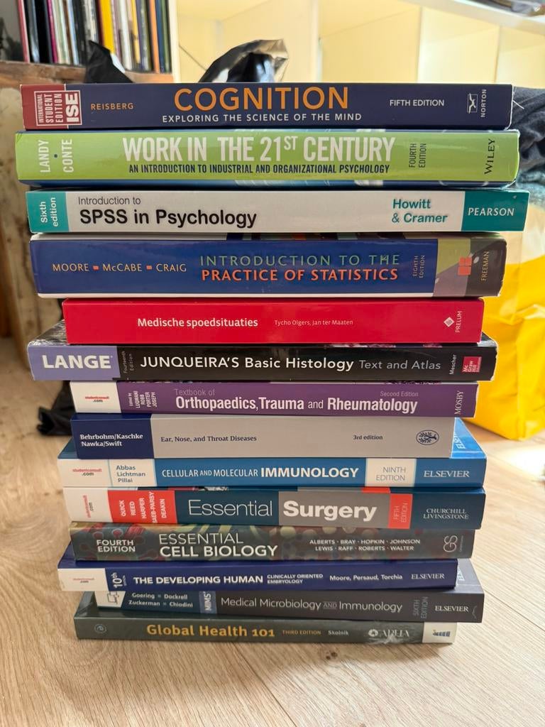 Boeken studie Geneeskunde en Psychologie, Ophalen, Zo goed als nieuw