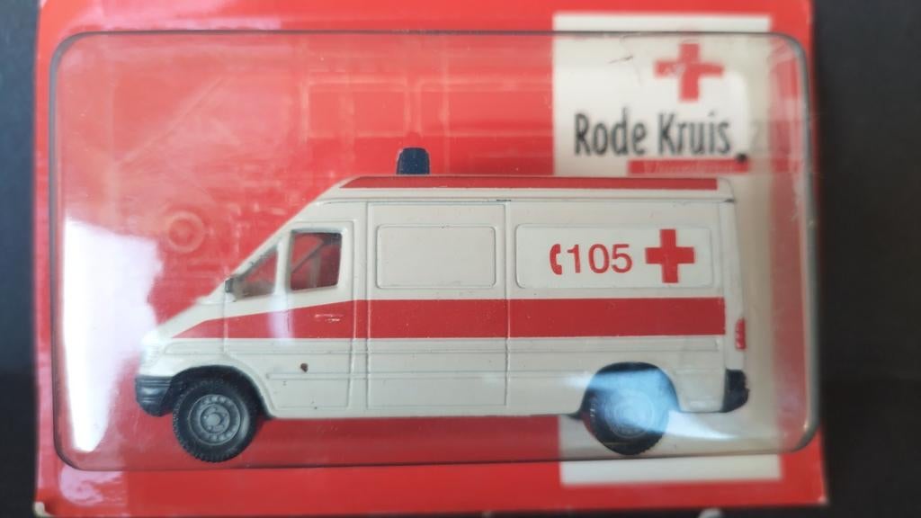 Mercedes Benz Sprinter Rode Kruis Vlaanderen Siku Pol, Hobby en Vrije tijd, Modelauto's | Overige schalen, Schlittenbacherstrasse 60 Lüdenscheid Germany