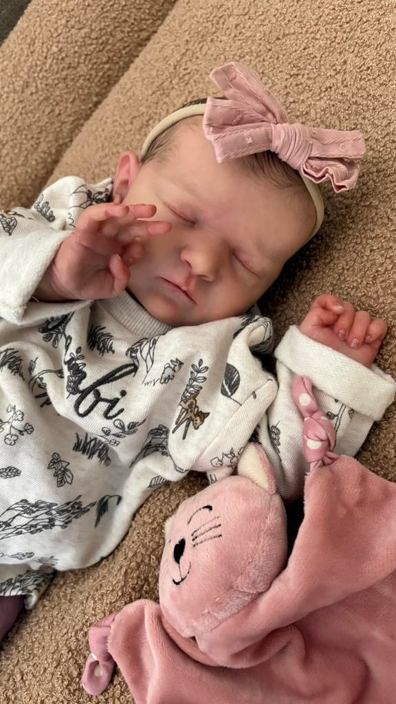 Reborn baby Scarlett origineel (by Bonnie Brown), Verzamelen, Poppen, Ophalen of Verzenden, Zo goed als nieuw, Pop, Levensecht of Reborn