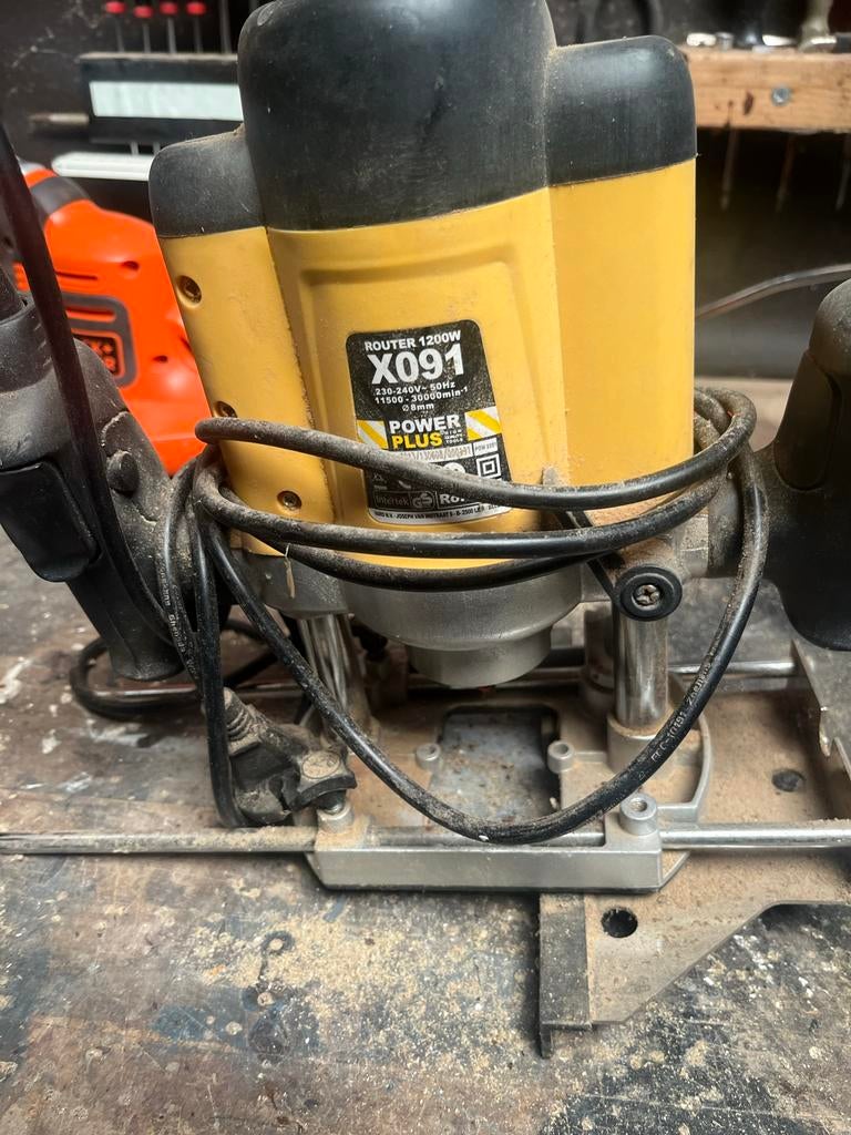 Freesmachine Power Plus 1200W met toebehoren, Ophalen of Verzenden, Gebruikt, Elektrisch, Bovenfrees