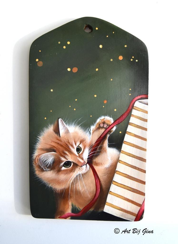 Schattige kitten pakt uit, hand geschilderd op een plankje, Ophalen of Verzenden