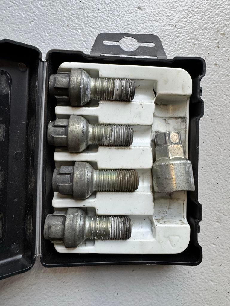 Slotbouten set slotbout auto slot bout, Ophalen of Verzenden, Zo goed als nieuw