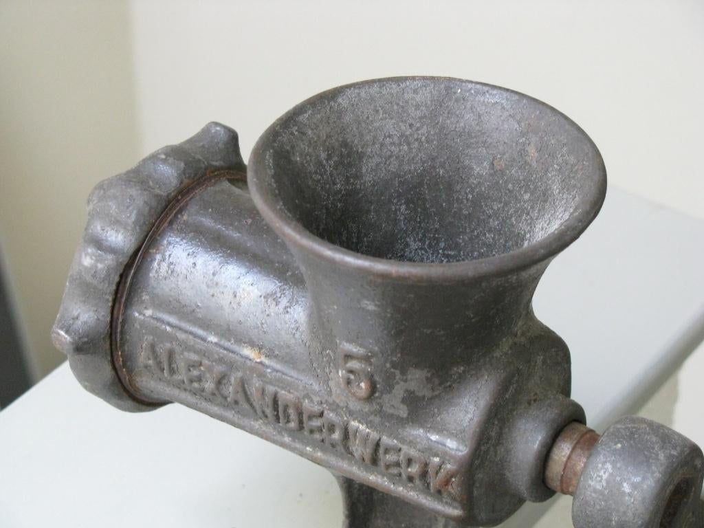 Vleesmolen antiek gietijzer alexanderwerk nr 5, Verzenden, Overige typen