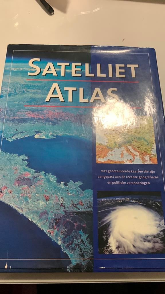 Satelliteit Altas, Ophalen, Zo goed als nieuw, 1800 tot 2000