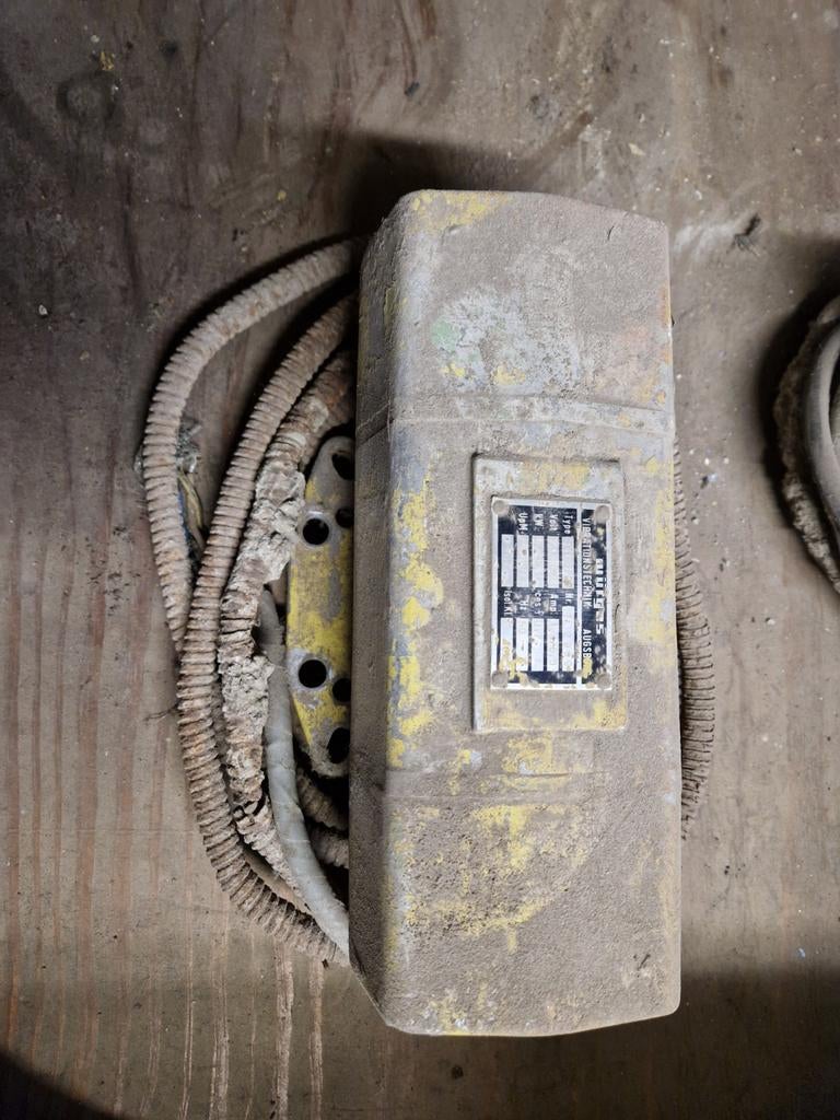 Trilmotor. 2 stuks 380V., Ophalen of Verzenden