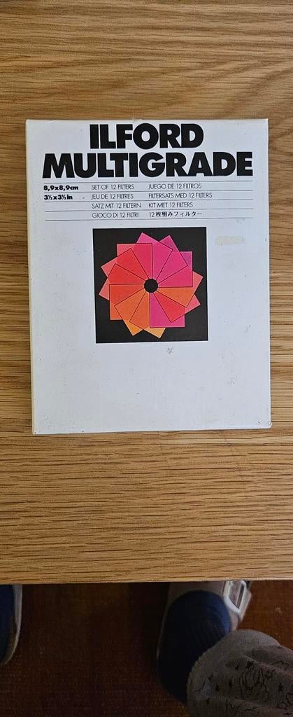 Ilford Multigrade Set of 12 Filters 8,9x8,9cm, Audio, Tv en Foto, Fotografie | Doka Toebehoren, Ophalen of Verzenden, Zo goed als nieuw