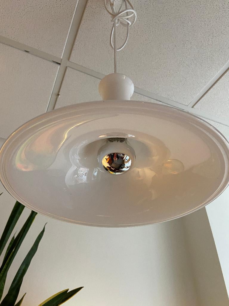 Holmegaard Mandarin hanglamp wit opalineglas, Ophalen, Vintage Deens design, Gebruikt, Glas