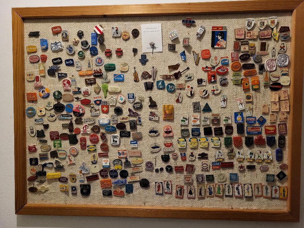 Speldjes en pins.  Vintage, Ophalen of Verzenden, Gebruikt, Overige onderwerpen, Speldje of Pin