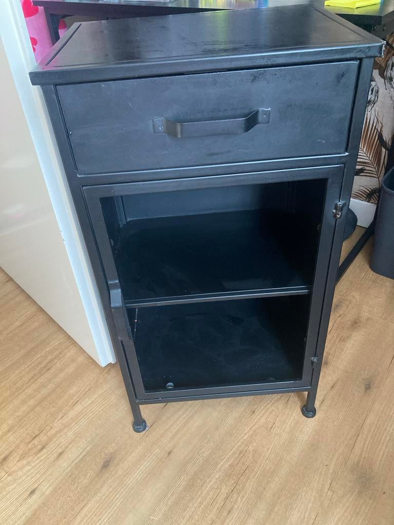 Leen Bakker kastje zwart, Ophalen, Minder dan 50 cm, Gebruikt, 1 of 2 laden