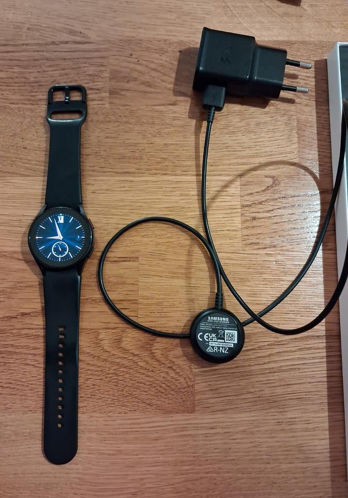 Smart watch Samsung, Zwart, Ophalen of Verzenden, Zo goed als nieuw, Conditie