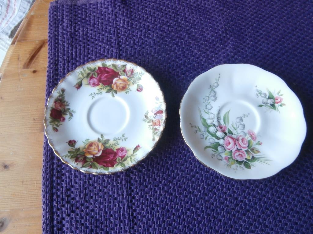 Schoteltje royal albert old country roses lily of the valley, Ophalen of Verzenden