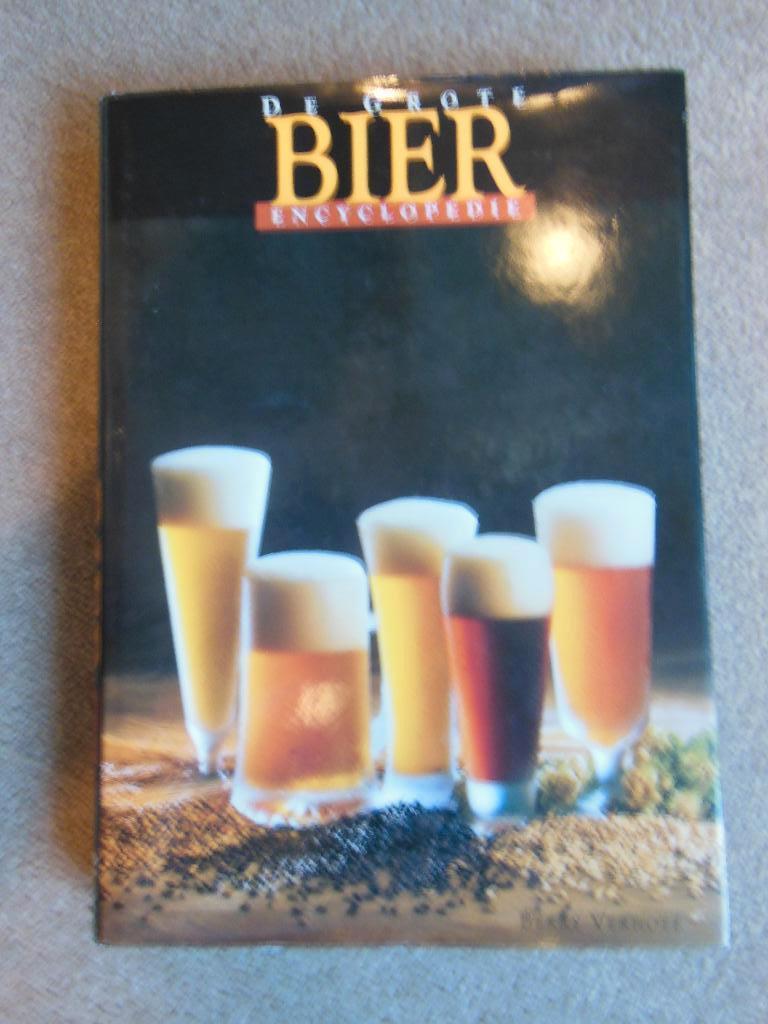BIER  ENCYCLOPEDIE  - de  grote - 440 pag., Ophalen of Verzenden, Gelezen, Berry  verhoef