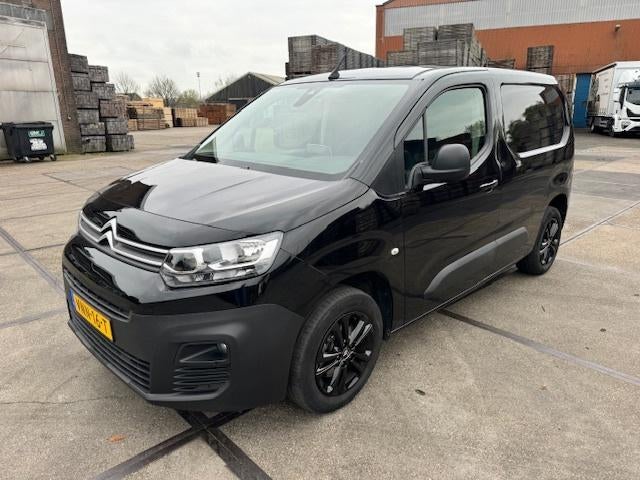 Citroën Berlingo 1.5 BlueHDI Driver, Leder, Nav, CC, Camera, 4 cilinders, Citroën, Zwart, Bedrijf