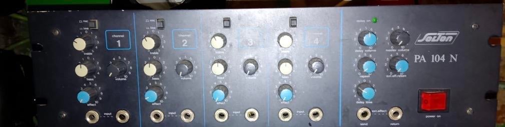 Solton KB 104 Vintage (powered mixer)., Muziek en Instrumenten, Versterkers | Keyboard, Monitor en PA, Ophalen of Verzenden, Gebruikt