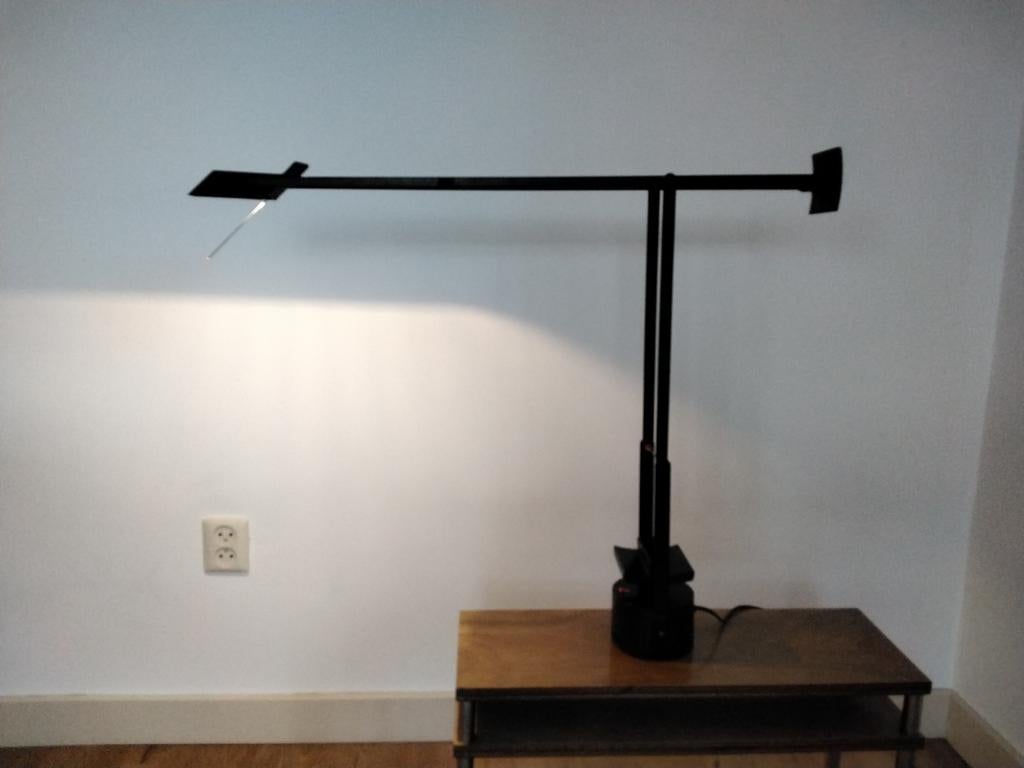 Design tafellamp Tizio van Artemide, Gebruikt, 50 tot 75 cm, Ophalen of Verzenden, Metaal