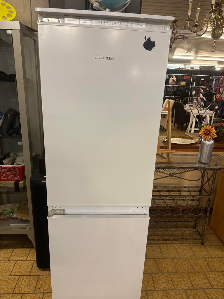 Hisense Koelkast met Vriesvak - Zo goed als nieuw!, Ophalen, ., 100 tot 150 liter, Zo goed als nieuw