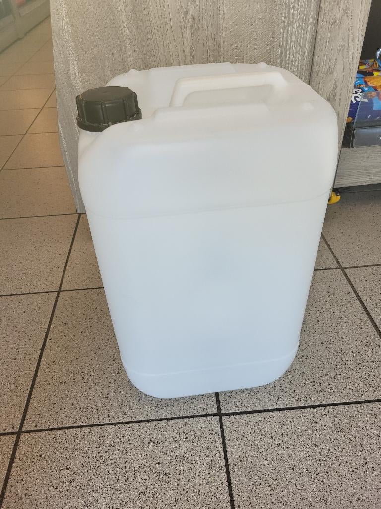 25 liter jerrycans geschikt voor petroleum type C / Euro 95, Ophalen