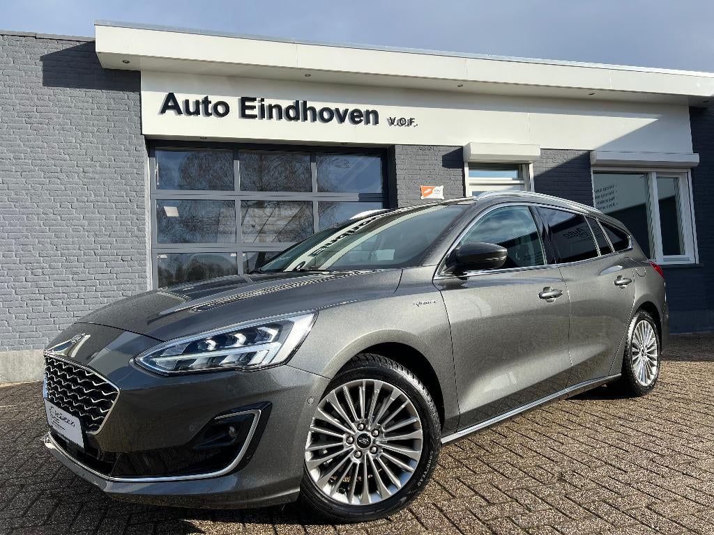 Ford Focus Station Vignale,Full Options,NL auto,2019, 125 pk, Zwart, Met garantie (alle), 1283 kg