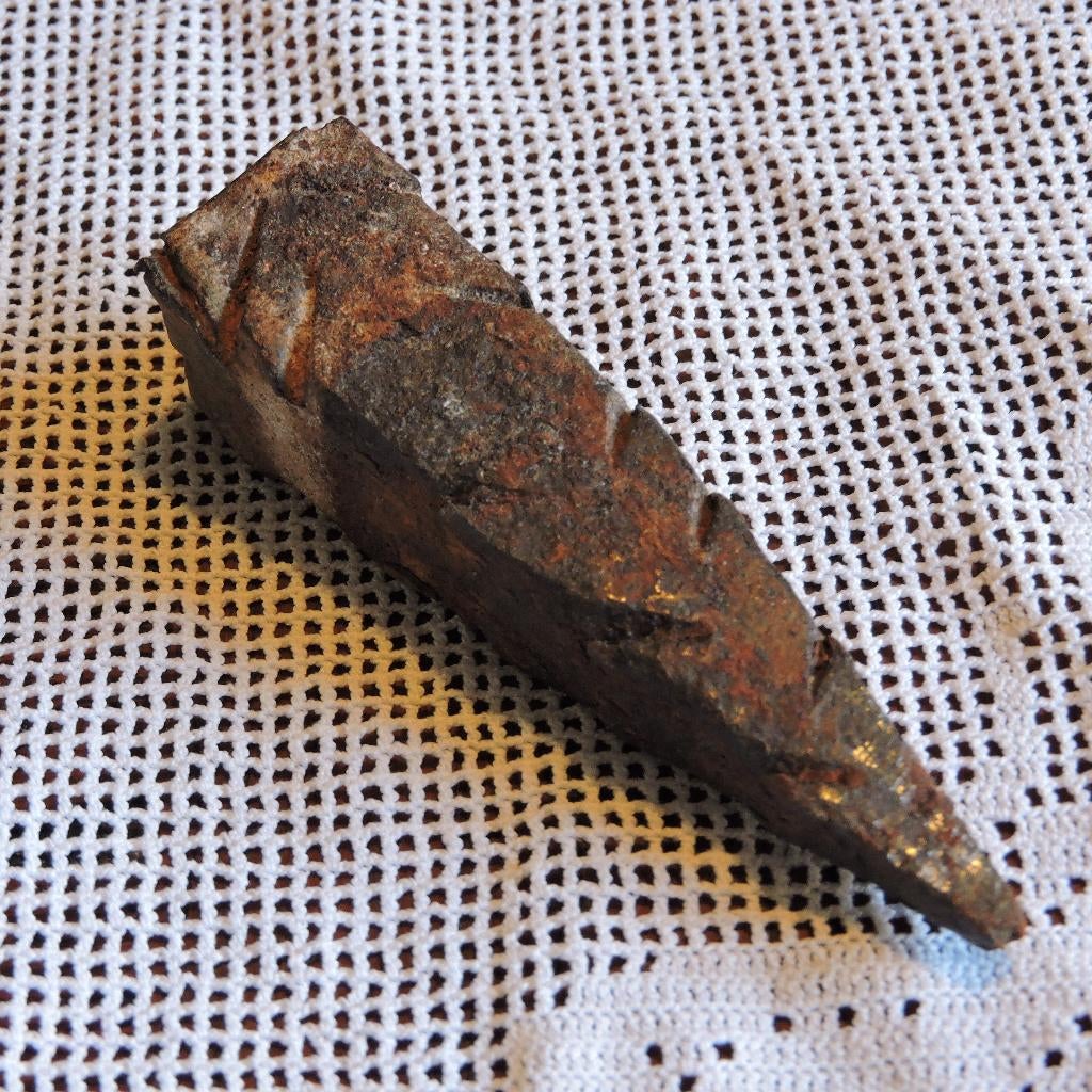 Bodemvondst ijzeren punt, Ophalen of Verzenden