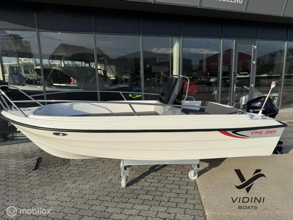 Nieuwe Valory V440 open met Tohatsu 9.8, Nieuw, Polyester, Benzine, 3 tot 6 meter