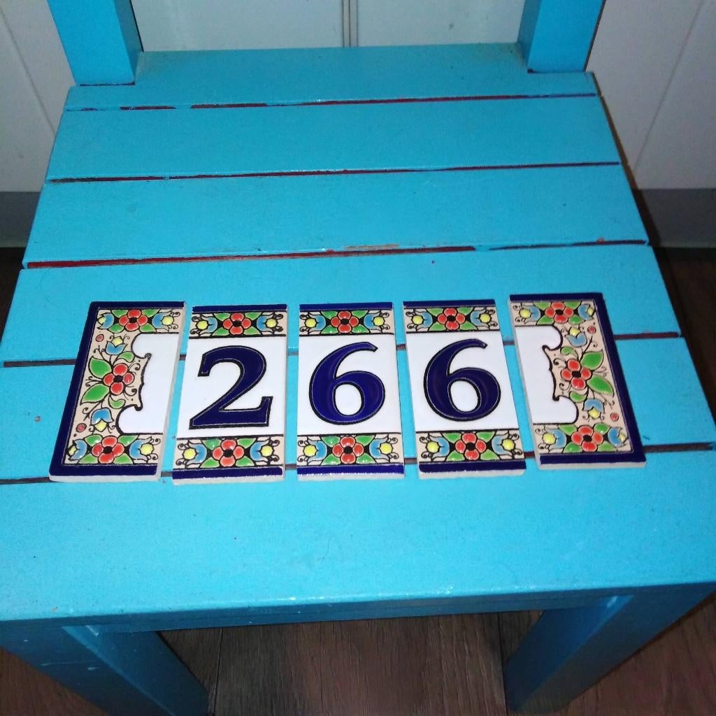 Spaanse keramische tegels met huisnummer 266, Ophalen, Gebruikt