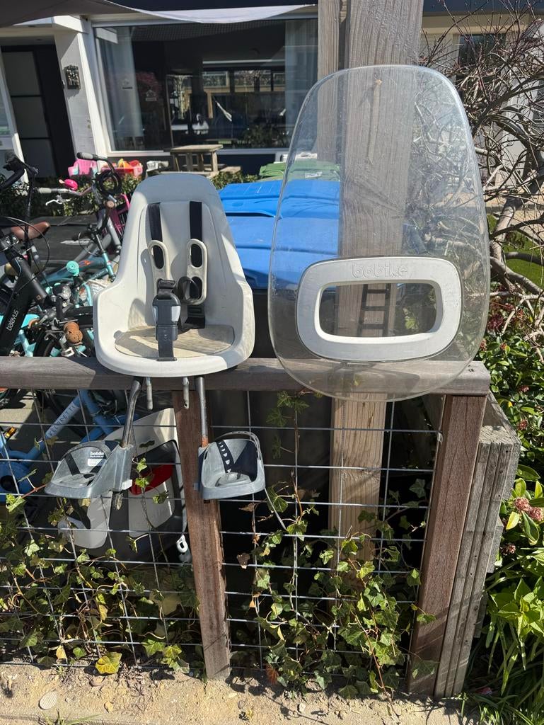 Bobike fietsstoel voor met windscherm, Fietsen en Brommers, Fietsaccessoires | Fietsstoeltjes, Ophalen of Verzenden, Gebruikt