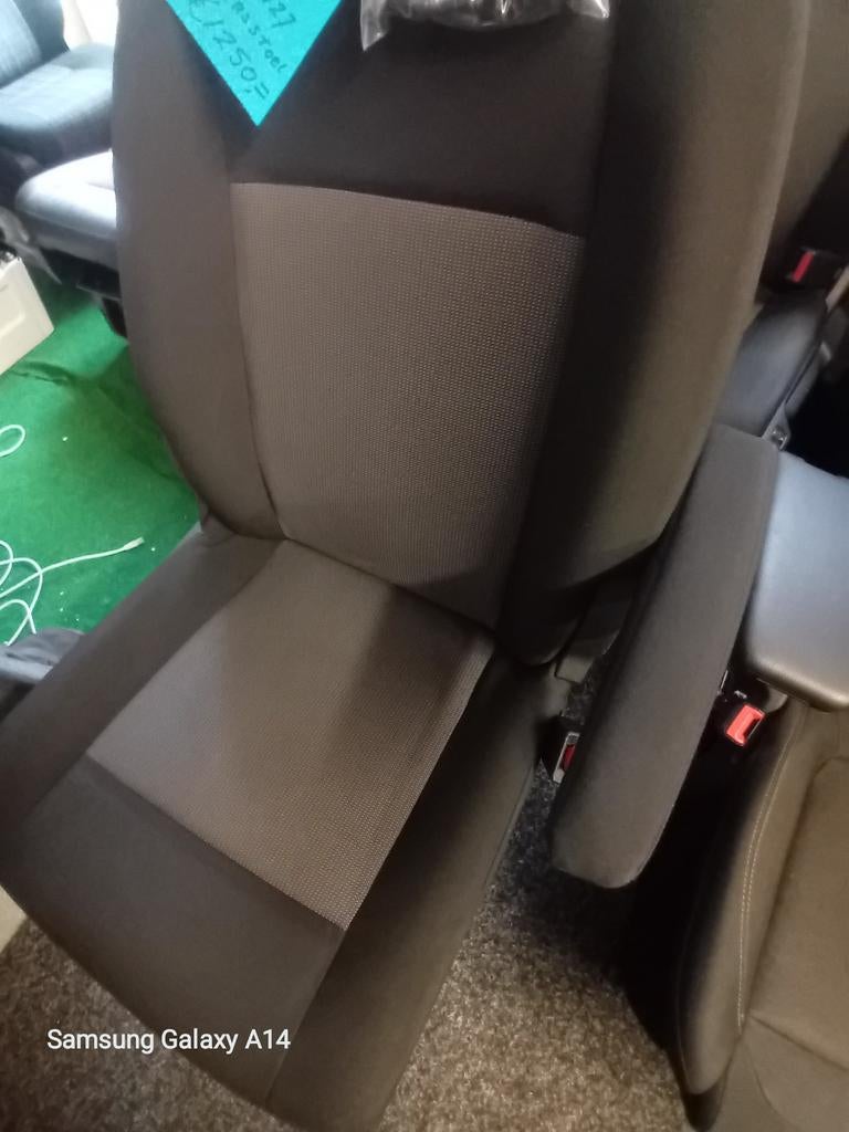 Peugeot Expert Bijrijdersstoel 2016-2027, Ophalen, Gebruikt