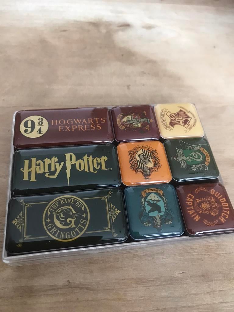 Magneetjes Harry Potter hogwarts Express wapens, Ophalen of Verzenden, Zo goed als nieuw