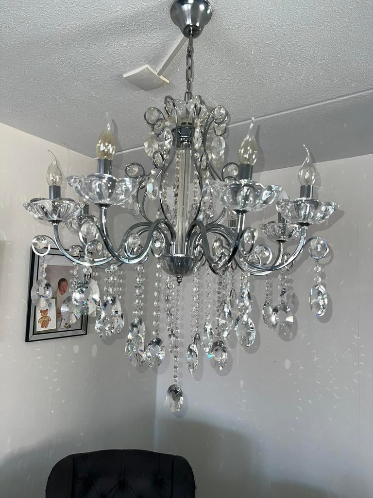 2 kroonluchters, Ophalen, Zo goed als nieuw