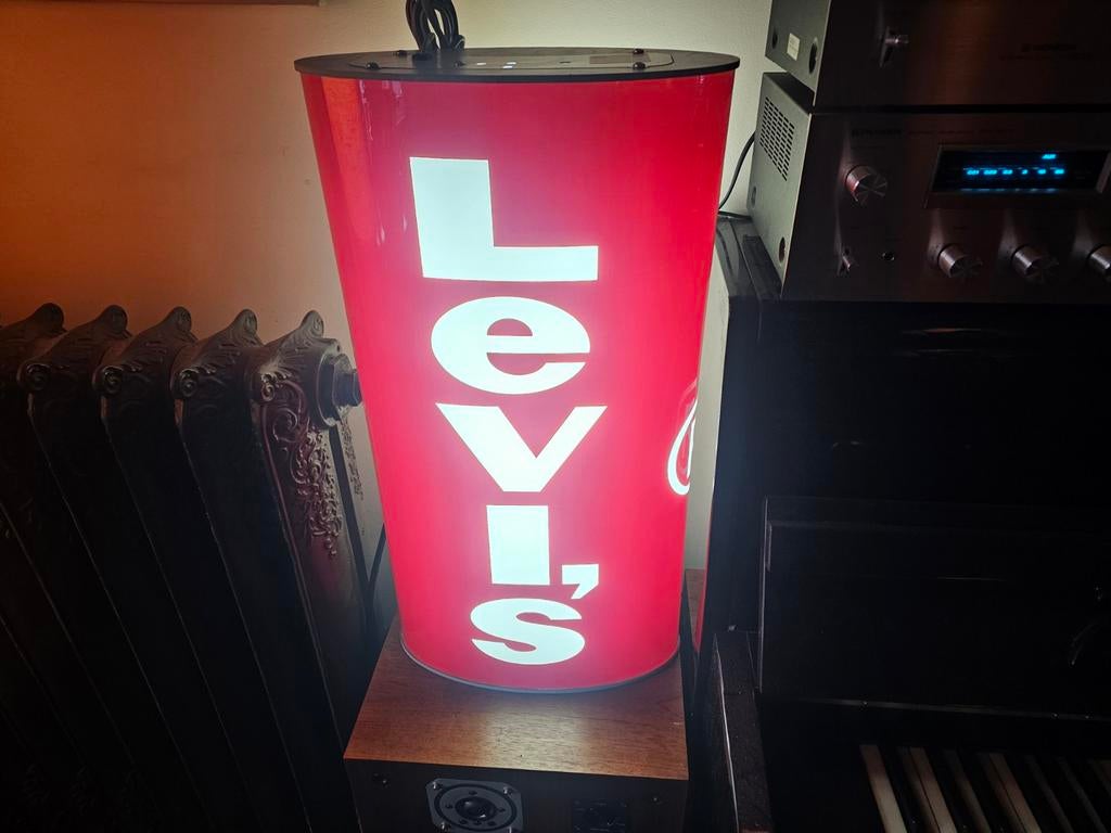 Uniek vintage levi's ovale reclame zuil lichtbak jaren 80/90, Verzamelen, Ophalen, Gebruikt, Lichtbak of (neon) lamp